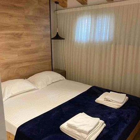 Lovely Loft 1-Bedroom In The Heart Of Тирана Екстериор снимка
