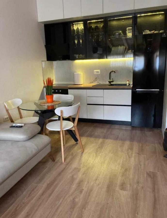 Lovely Loft 1-Bedroom In The Heart Of Тирана Екстериор снимка