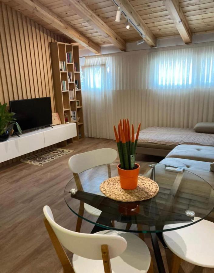 Lovely Loft 1-Bedroom In The Heart Of Тирана Екстериор снимка